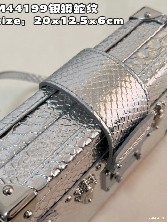 WIS LOUIS PETITE VUITTON MALLE 0125